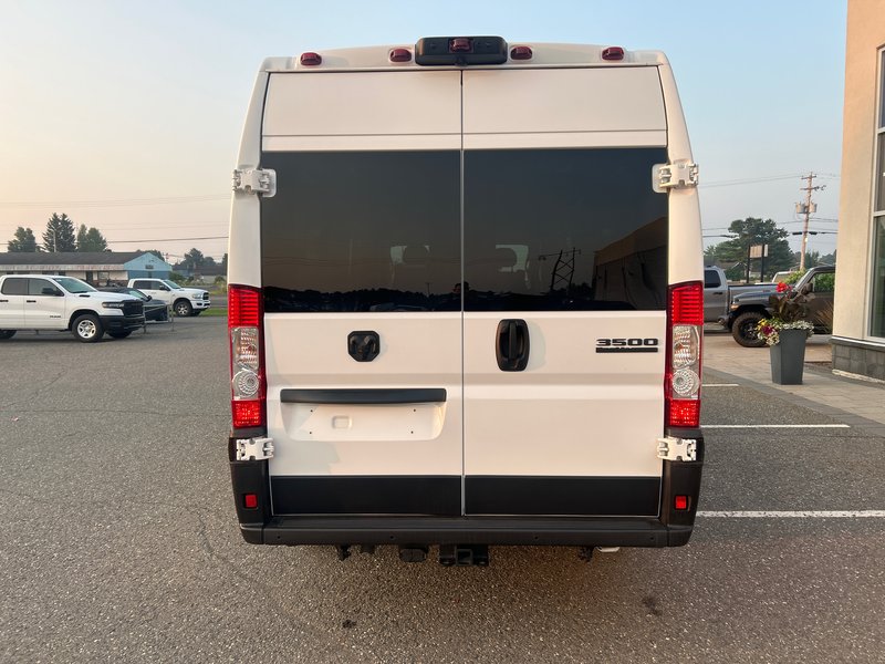 Ram PROMASTER CARGO VAN 3500 SLT+ 2025 Préparation pour VR