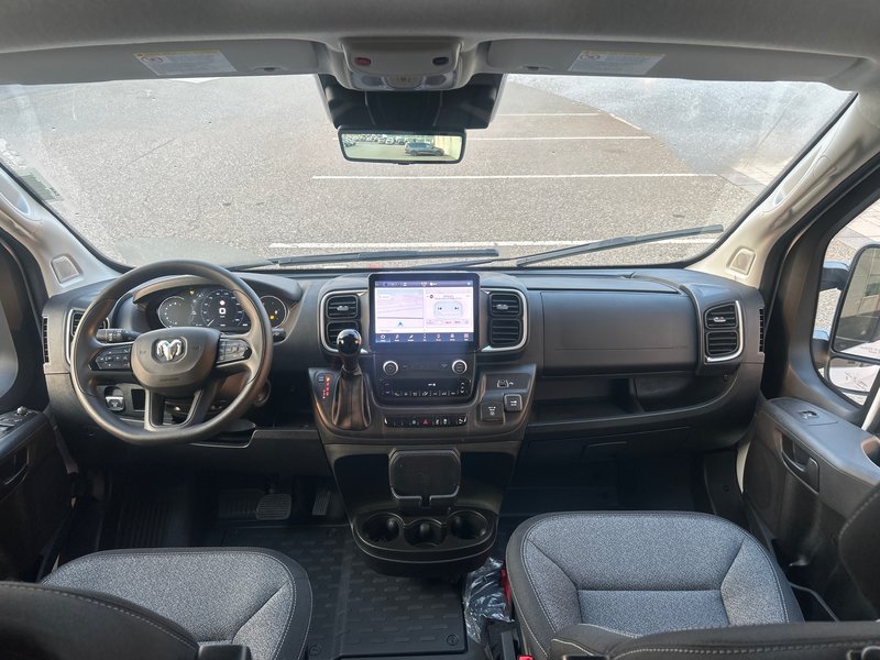Ram PROMASTER CARGO VAN 3500 SLT+ 2025 Préparation pour VR