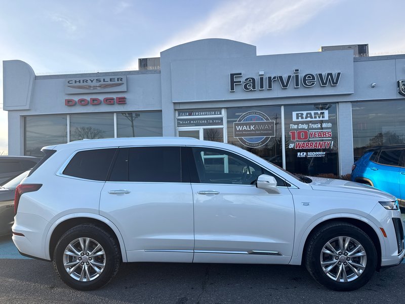 2023 Cadillac XT6 AWD Luxury Seven passenger and beautiful SUV