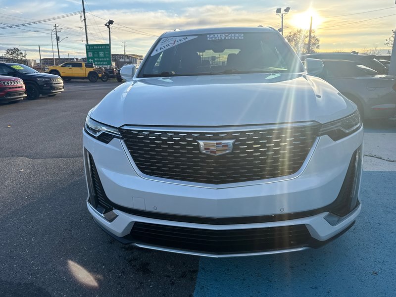 2023 Cadillac XT6 AWD Luxury Seven passenger and beautiful SUV