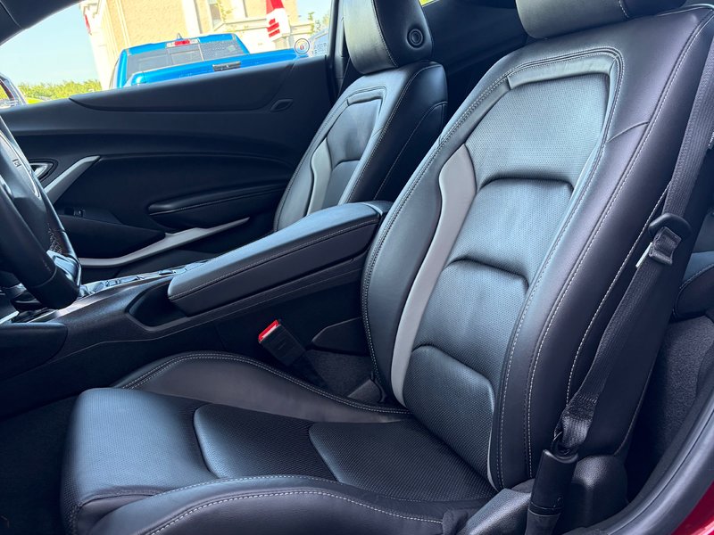 2024 Chevrolet CAMARO 2LT