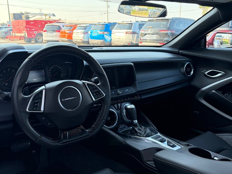 2024 Chevrolet CAMARO 2LT