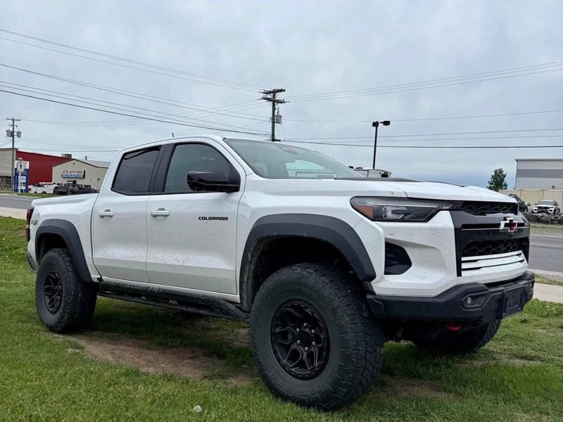 2024 Chevrolet COLORADO 4WD ZR2