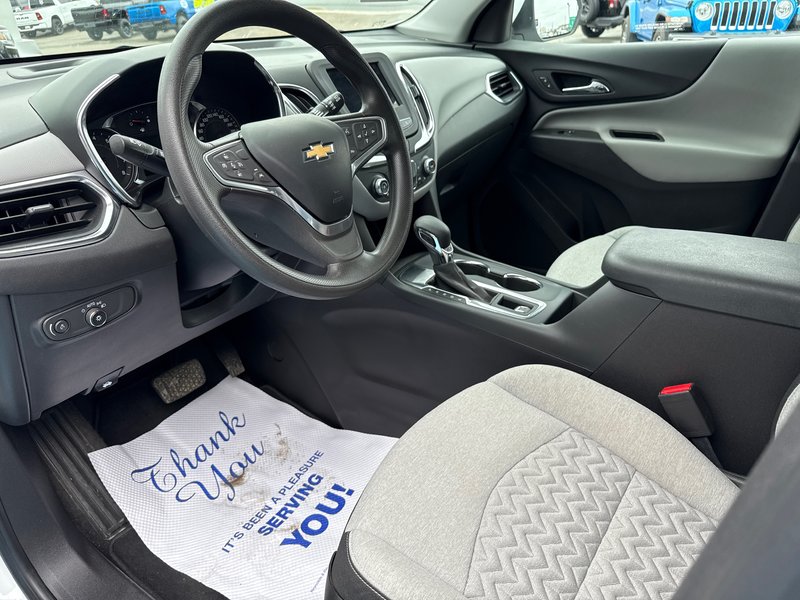 2022 Chevrolet Equinox LT FWD Heated seats command start power seats