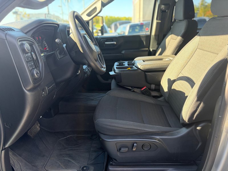 2024 Chevrolet SILVERADO 2500HD CUSTOM DURAMAX!