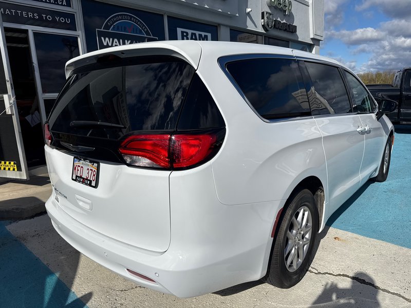 2024 Chrysler Grand Caravan SXT Fairview shuttle vehicle