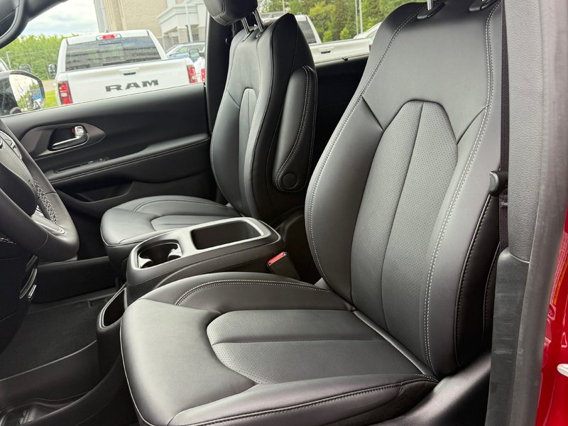 2026 Chrysler Grand Caravan SXT