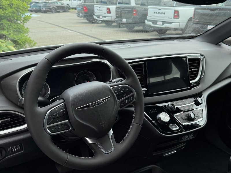 2026 Chrysler Grand Caravan SXT