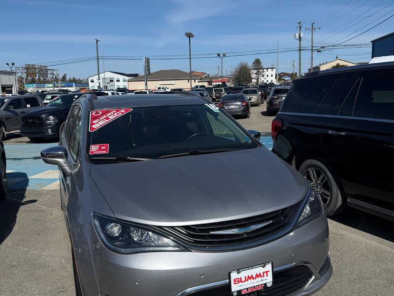 2018 Chrysler PACIFICA HYBRID LIMITED NEW 2-YEAR INSPECTION! PLUG IN HYBRID