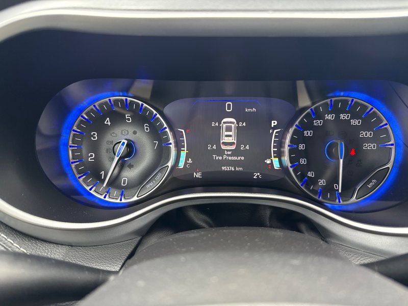 2022 Chrysler Pacifica Touring S AWD