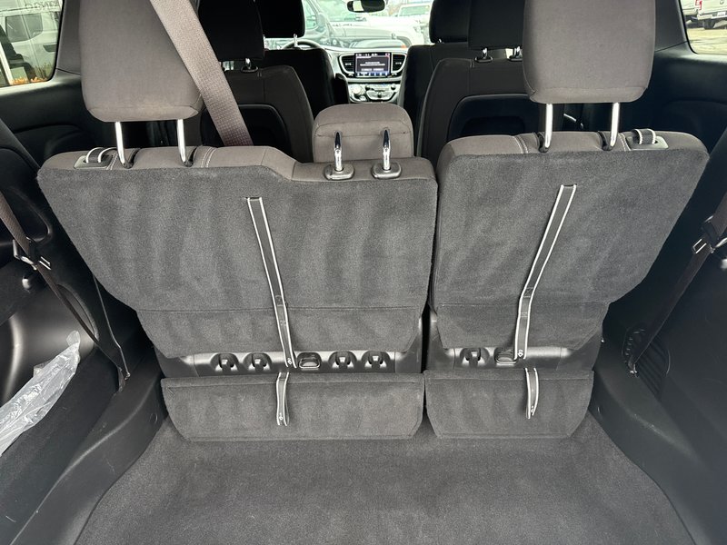 2022 Chrysler Pacifica Touring S AWD