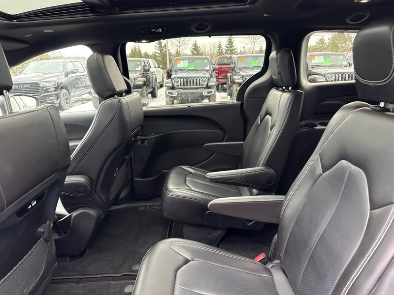 2023 Chrysler Pacifica S with sunroof package Touring L