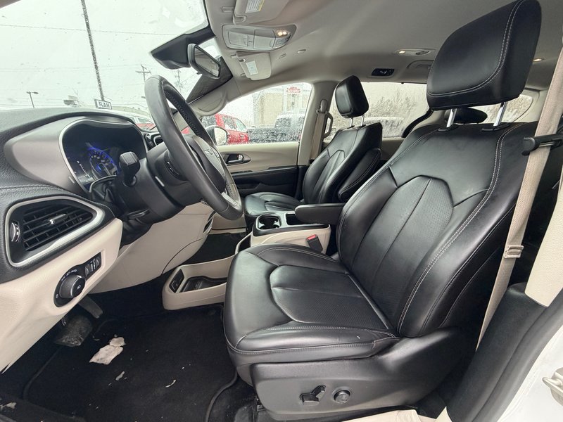 2023 Chrysler PACIFICA TOURING L AWD!