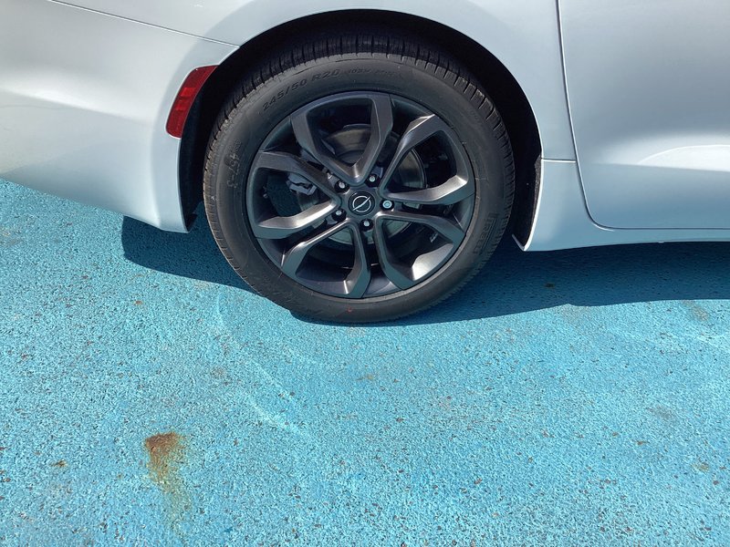 Chrysler Pacifica SELECT 2026