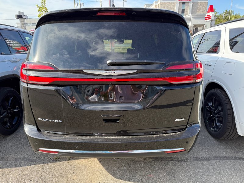2026 Chrysler Pacifica SELECT AWD
