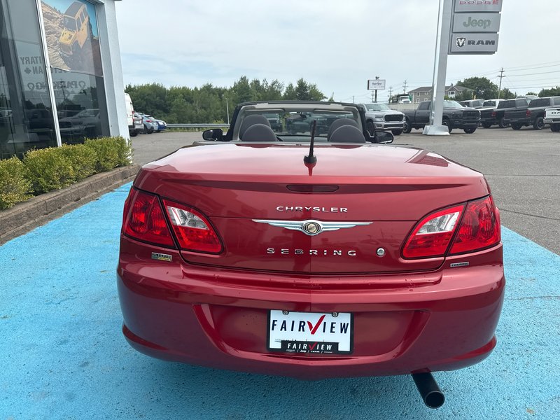 2009 Chrysler Sebring Touring Showroom condition