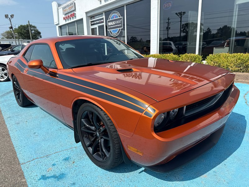 2011 Dodge Challenger SXT with hellcat rims and limited edition paint