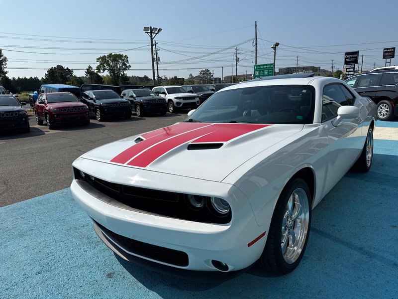 Dodge Challenger SXT Plus 2017