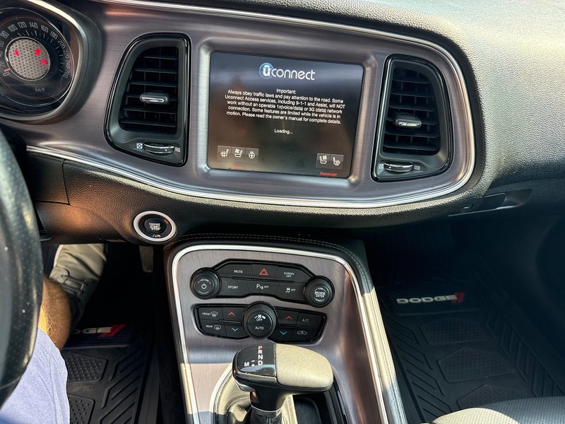 Dodge Challenger SXT Plus 2017