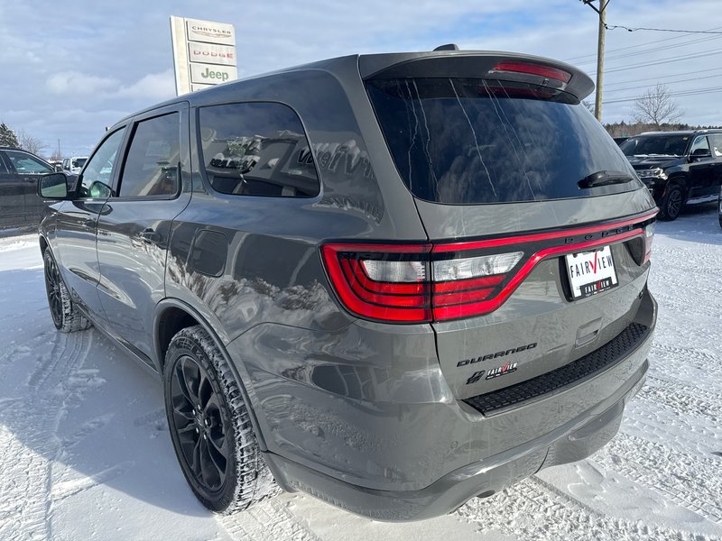 2022 Dodge Durango R/T Plus with 5.7 Hemi Seven passenger,heated  cooled seats, upgraded audio system, sunroof, Apple CarPlay,