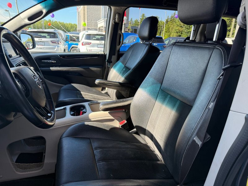 2017 Dodge Grand Caravan SXT PREMIUM PLUS AS TRADED