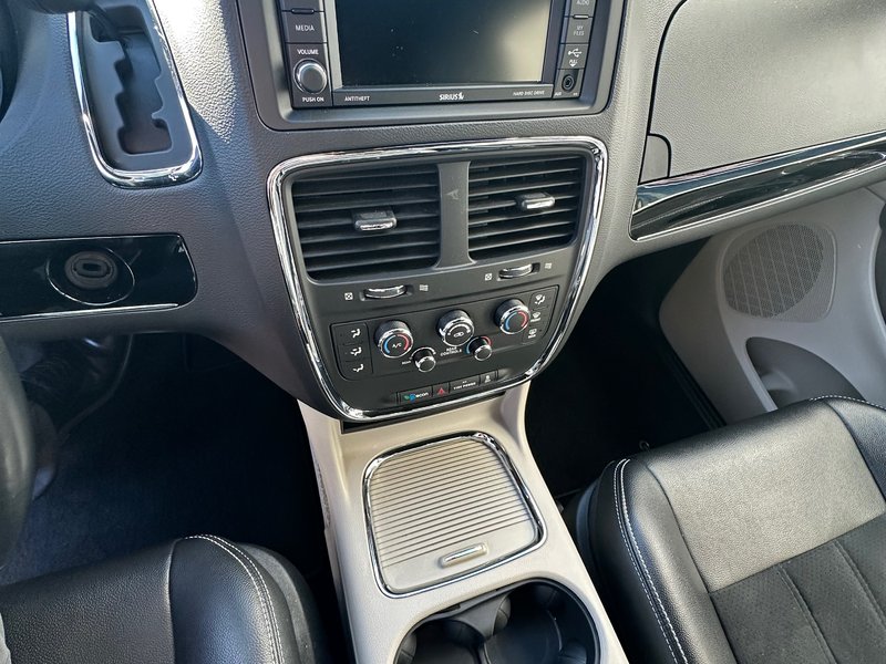 2019 Dodge Grand Caravan SXT Premium Plus
