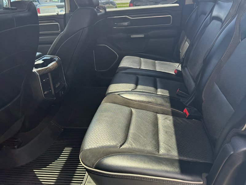 2019 Dodge RAM 1500 CREW LARAMIE