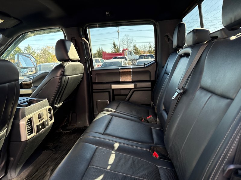 2022 Ford Super Duty F-250 SRW Lariat was 7.4 L gas