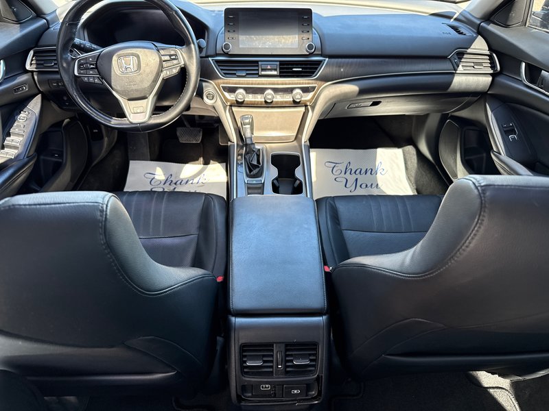 2018 Honda Accord Sedan EX-L Loaded navigation, leather sunroof, two sets of tires