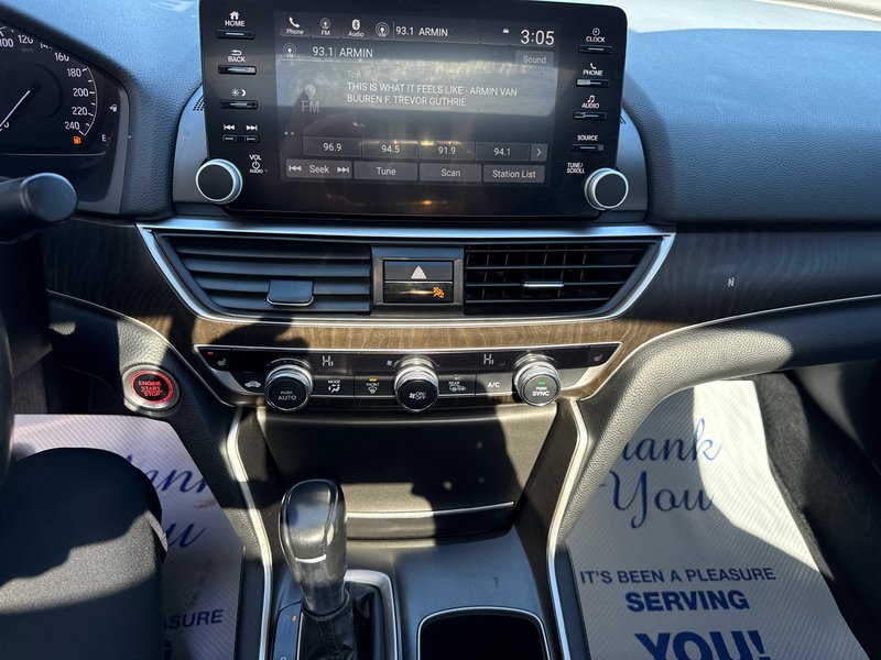 2018 Honda Accord Sedan EX-L Loaded navigation, leather sunroof, two sets of tires