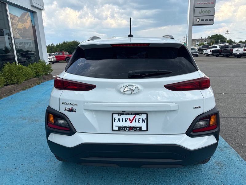 2020 Hyundai Kona Preferred AWD Heated seat heater wheel, Apple CarPlay, etc.