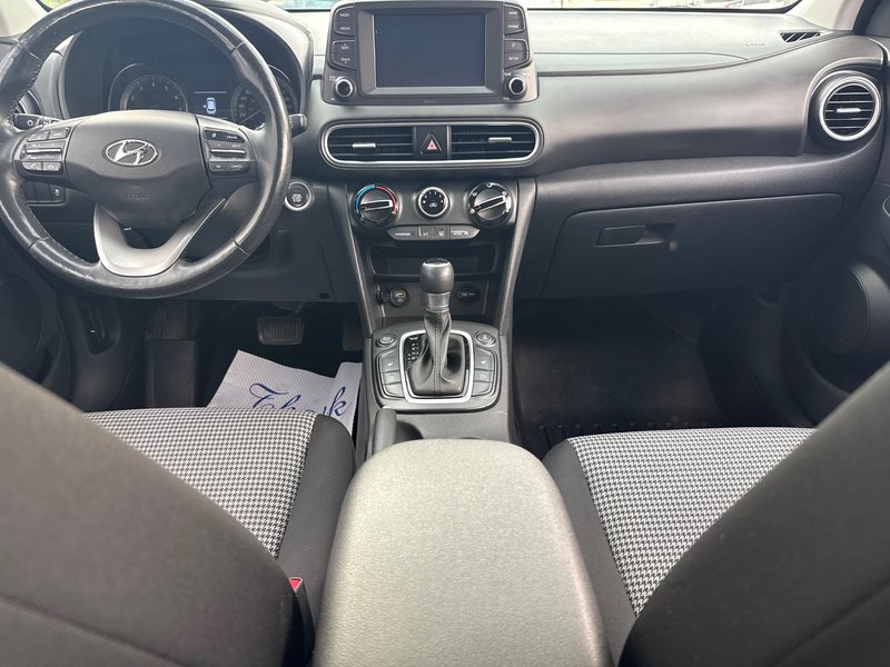 2020 Hyundai Kona Preferred AWD Heated seat heater wheel, Apple CarPlay, etc.