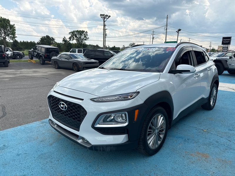 2020 Hyundai Kona Preferred AWD Heated seat heater wheel, Apple CarPlay, etc.