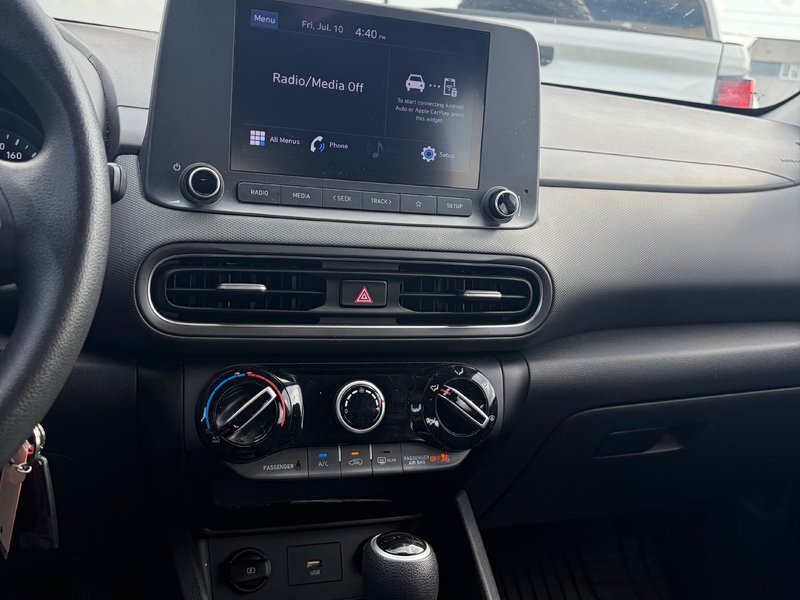2022 Hyundai KONA ESSENTIAL AWD!