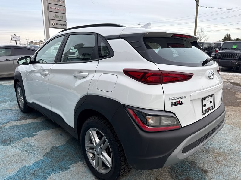 Hyundai Kona Essential 2023