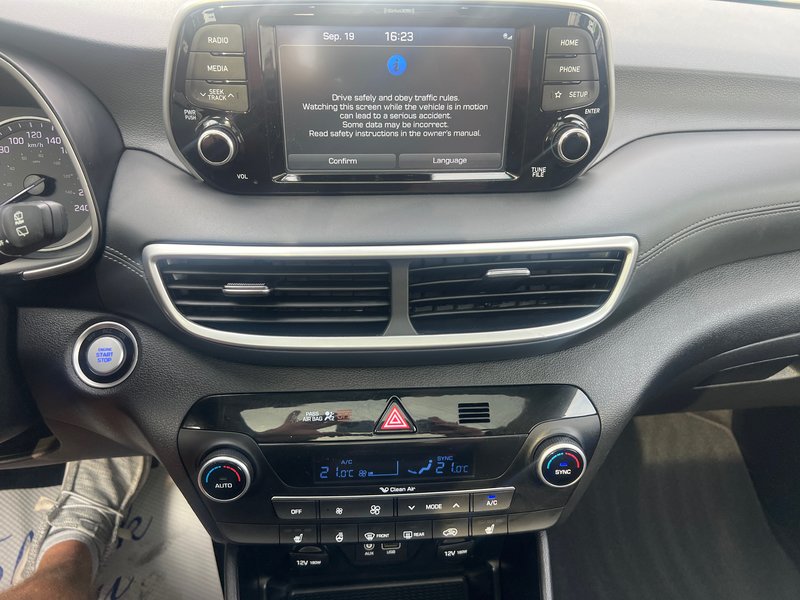 2020 Hyundai Tucson Luxury Leather sunroof, advanced safety group