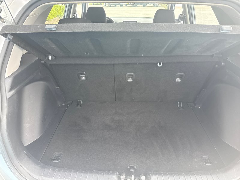 2020 Hyundai Venue Essential Standard transmission
