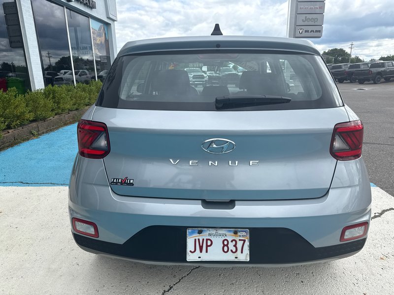 2020 Hyundai Venue Essential Standard transmission