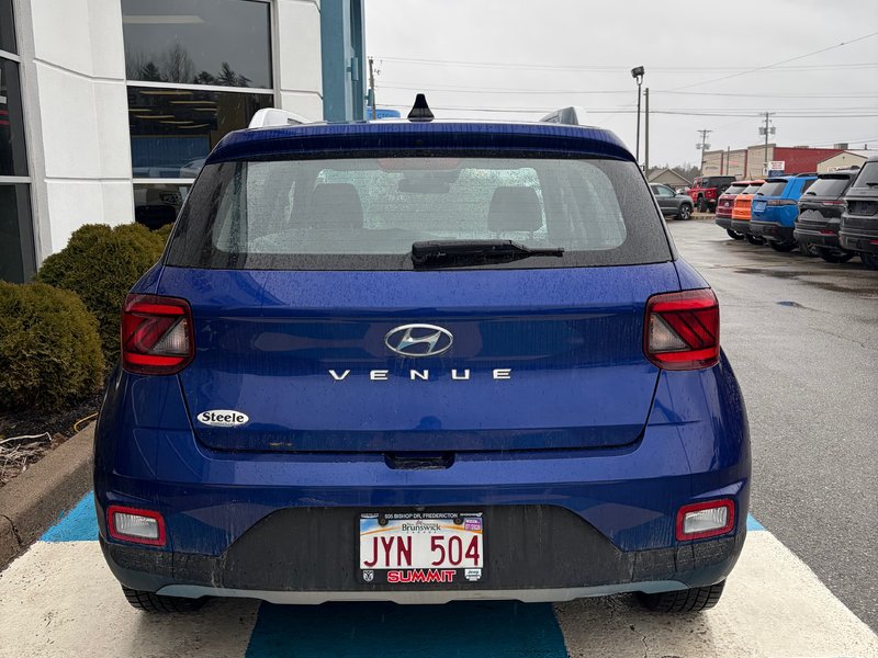 2021 Hyundai VENUE ULTIMATE ULTIMATE TRIM!