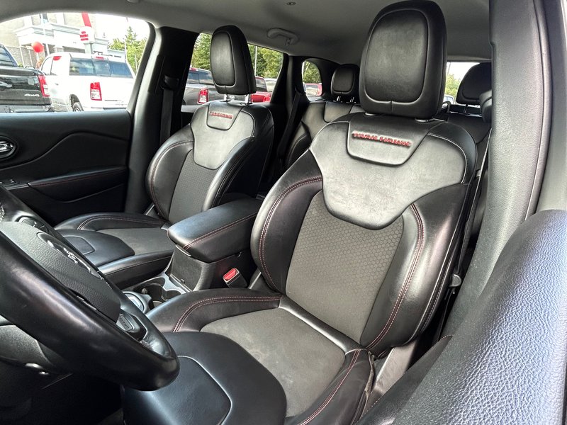 2021 Jeep Cherokee TRAILHAWK