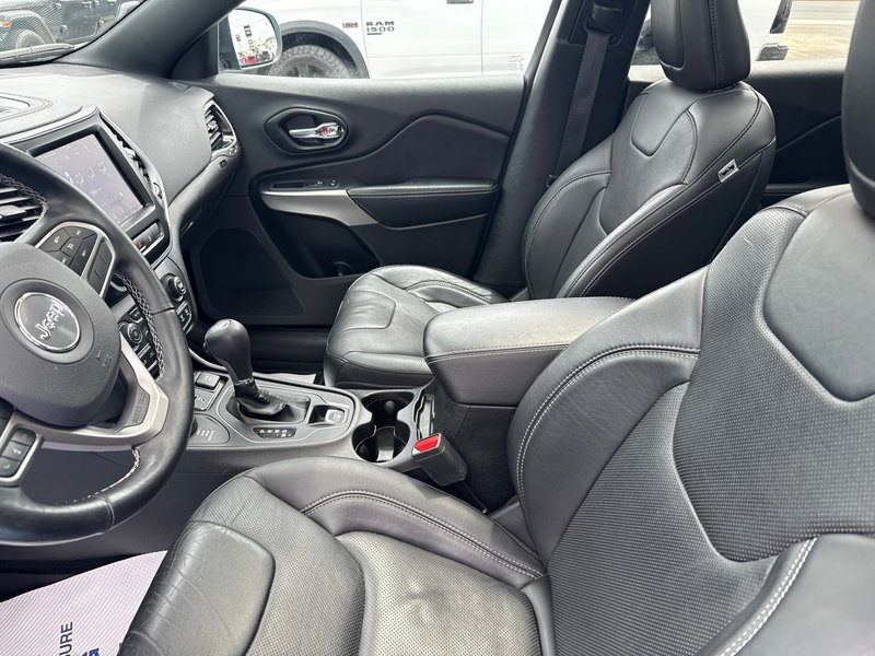2021 Jeep Cherokee 80th Anniversary Leather, panoramic roof, advanced safety group, navigation