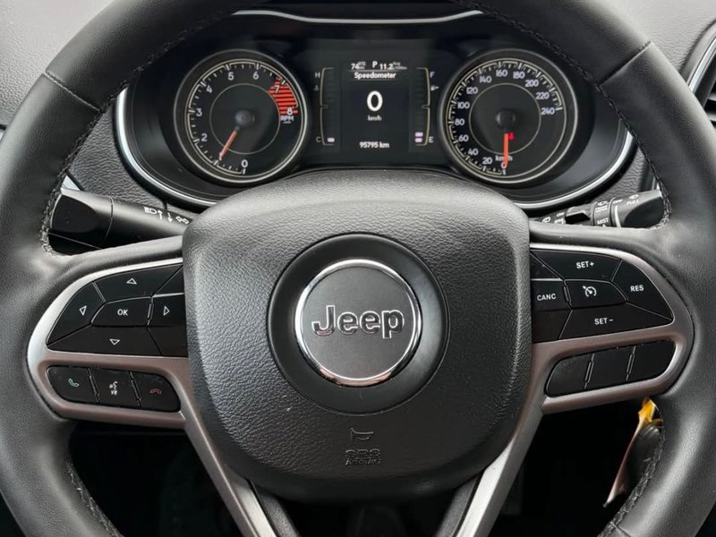 2021 Jeep Cherokee SPORT