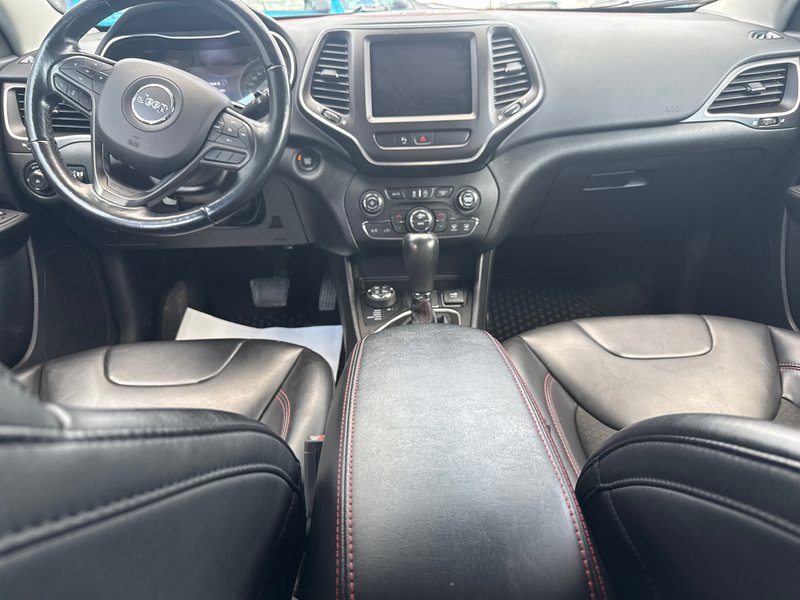 Jeep Cherokee Trailhawk 2021