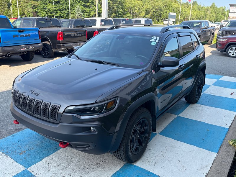2021 Jeep CHEROKEE TRAILHAWK