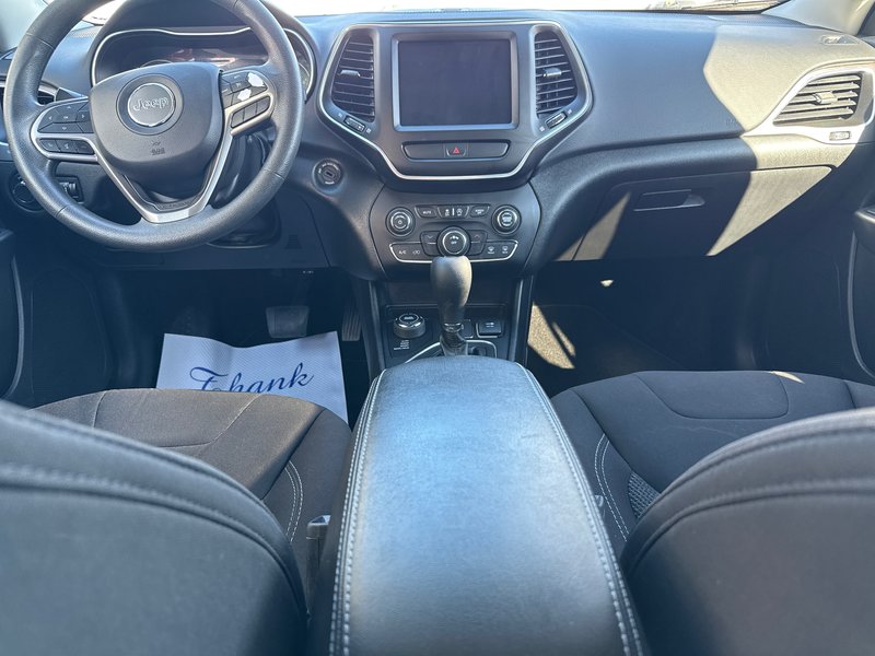 2022 Jeep Cherokee Sport Upgraded tire and rim package , heated seat and wheel