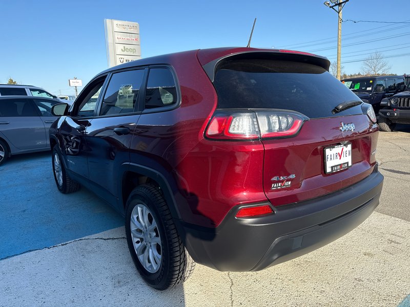 Jeep Cherokee Sport 2022