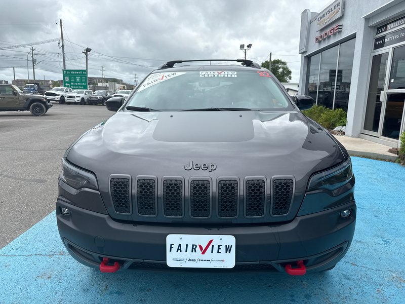 2022 Jeep Cherokee Trailhawk Elite Advanced safety, NAV, panoramic roof, leather, heated, and cooled seats