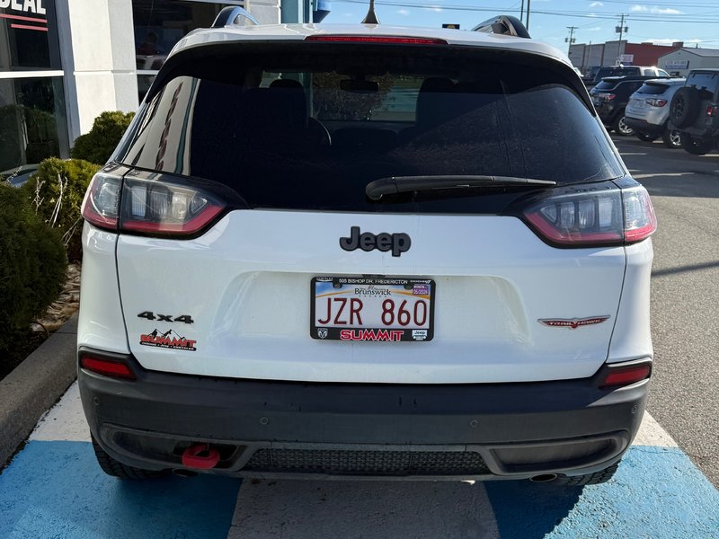 2022 Jeep CHEROKEE TRAILHAWK