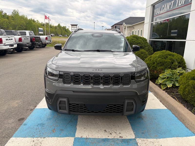 2026 Jeep Cherokee LAREDO