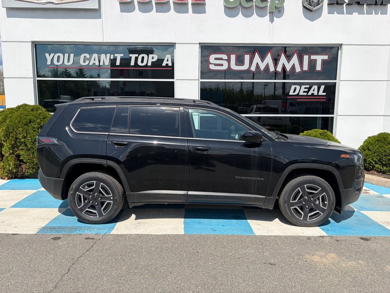 2026 Jeep Cherokee LAREDO